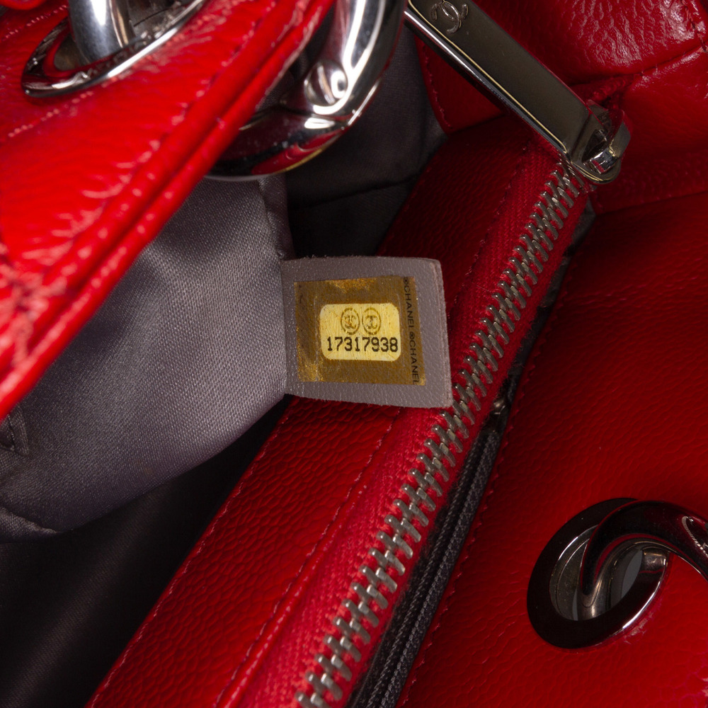 Pre-Loved Chanel Caviar Grand Shopping Tote - Picture 9 of 12